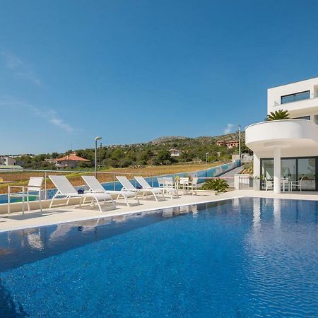 Luxury Apartments Baotic تروغير المظهر الخارجي الصورة