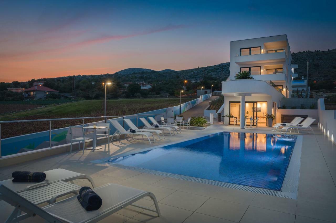 Luxury Apartments Baotic تروغير المظهر الخارجي الصورة