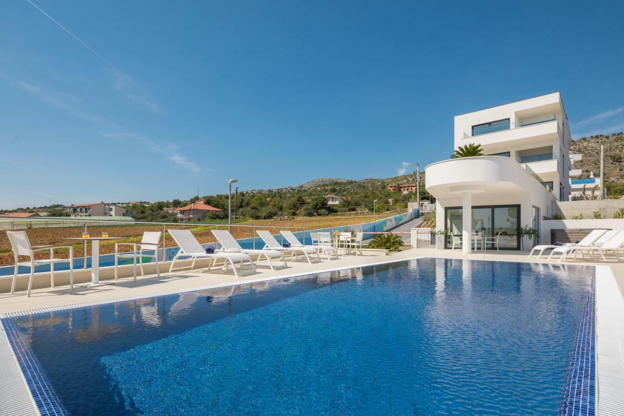 Luxury Apartments Baotic تروغير المظهر الخارجي الصورة